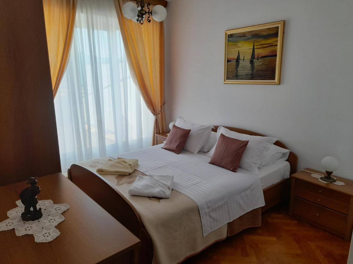 Villa Apartments Mate Cebalo Lumbarda Zewnętrze zdjęcie